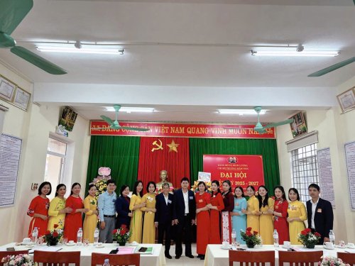 mầm non.jpg