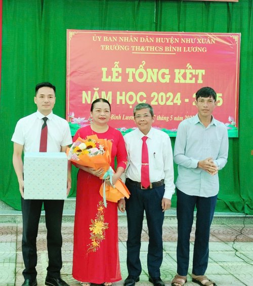 z6643019336217_82abfa2c5930ad1bf4e20b5bcf5aa08f.jpg